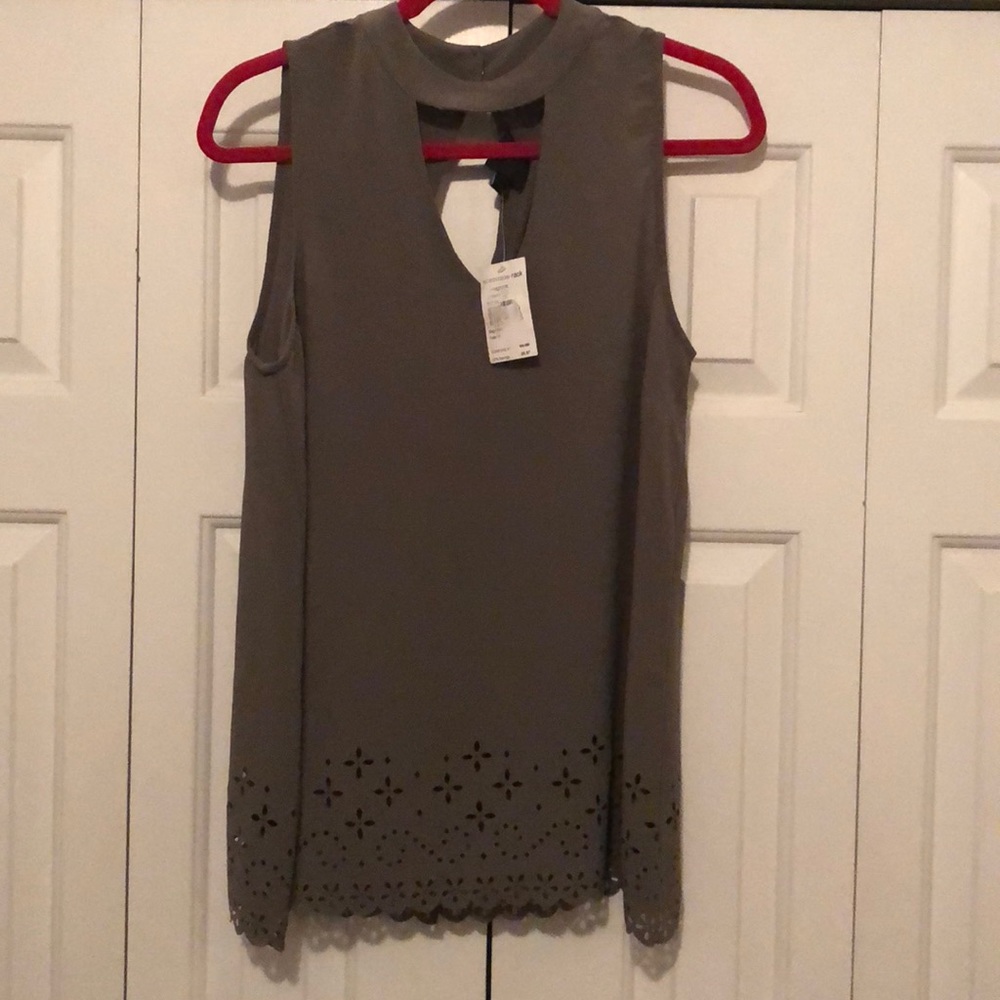 Women’s size Medium olive tank with details NWNWT